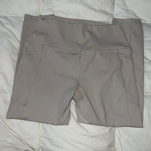 Reebok leggings size xl. Never worn.